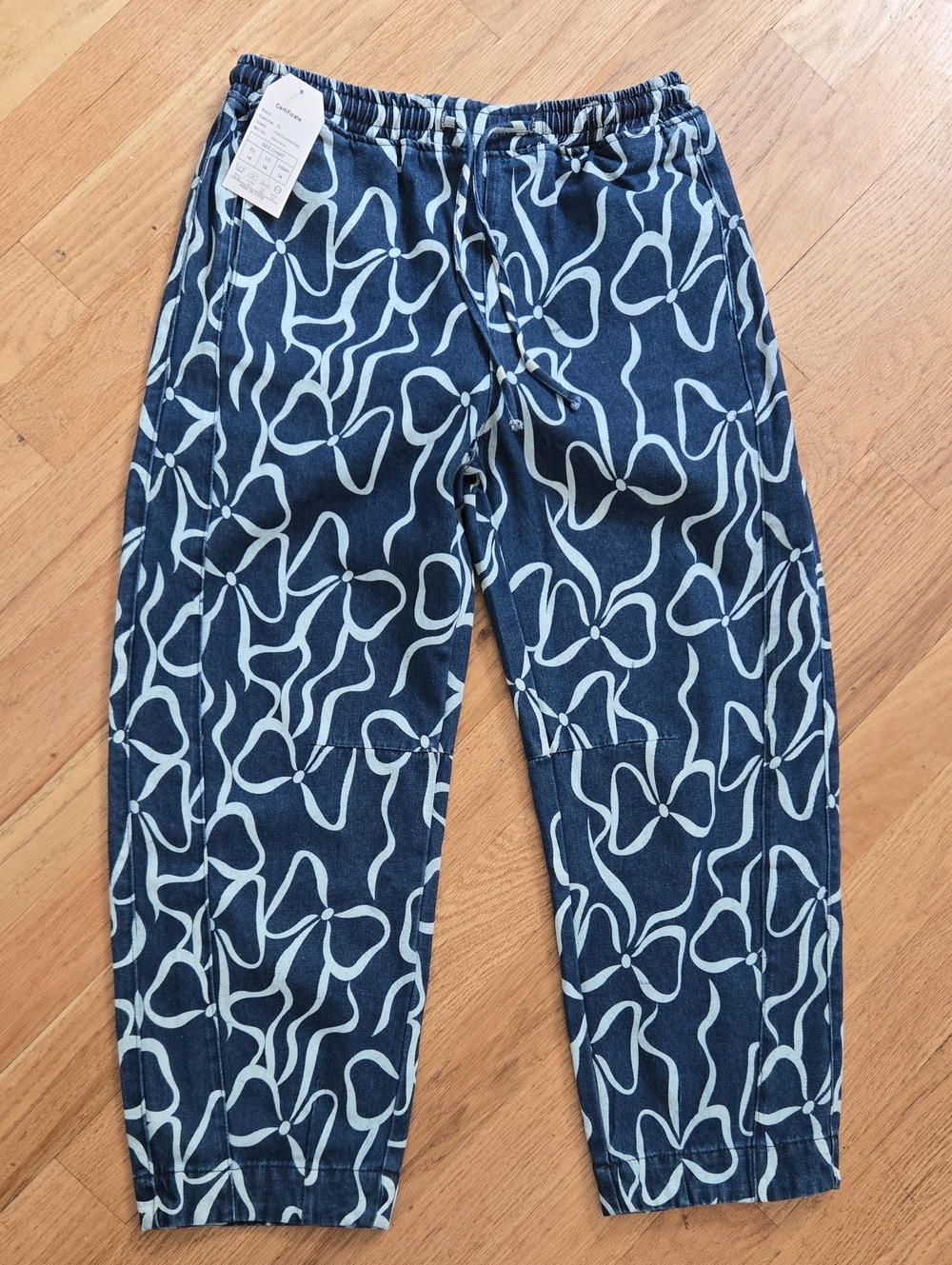 Bow Print Dark Wash Barrel Jeans